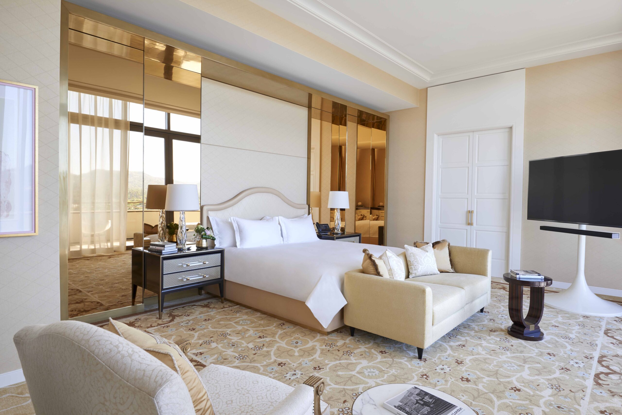 Rooms and Suites Gallery | Waldorf Astoria Beverly Hills